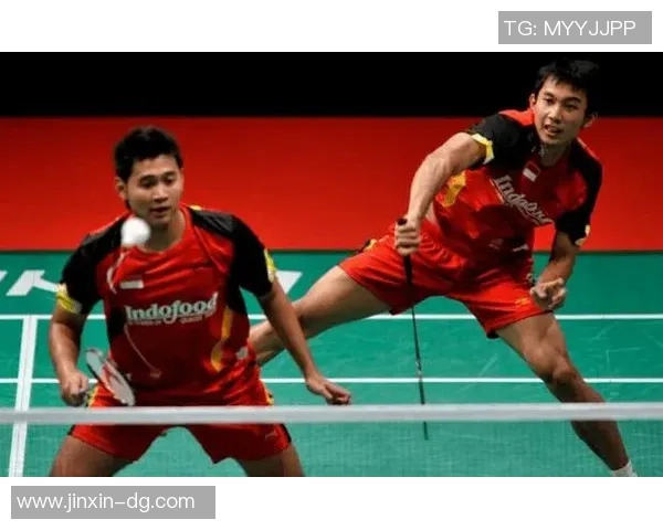 深圳羽毛球队进攻战术解析与训练方法深度剖析