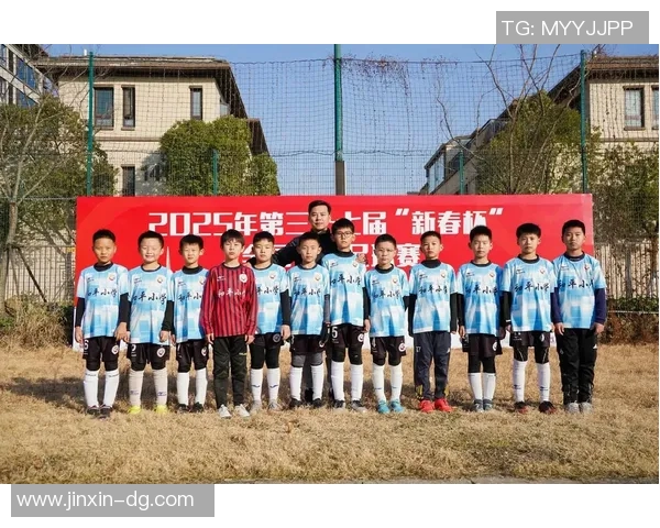 武汉足球队荣登足球团队协作排行榜第十名展现团队精神与实力